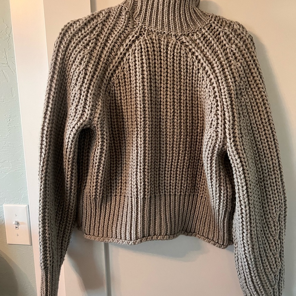 H&M Gray Cowl Neck Sweater with Chunky Knit
